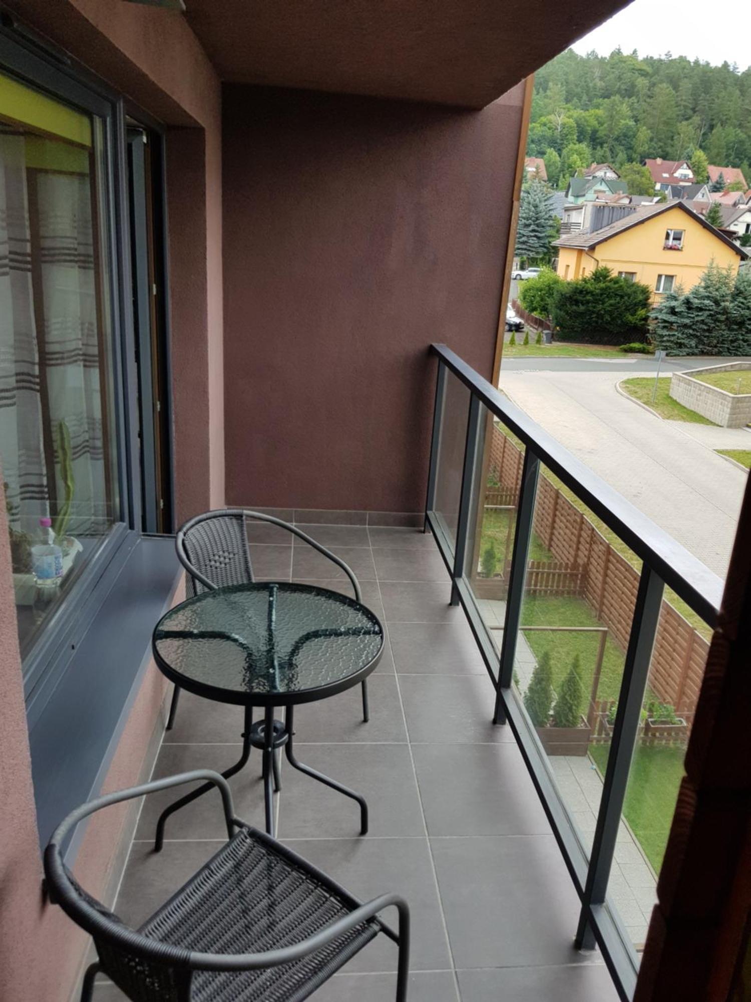Apartament Jelenia Gora - Cieplice Dış mekan fotoğraf